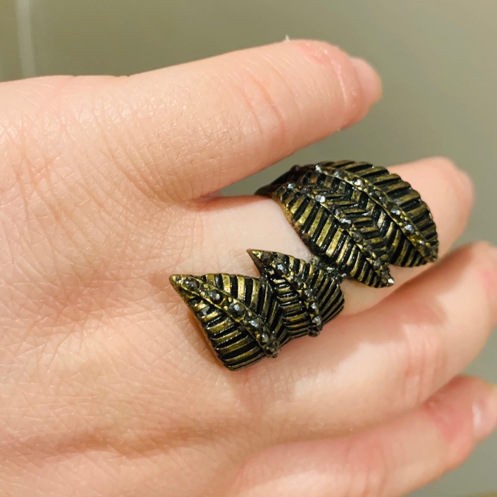 Statement Ring - Picture 7 of 7
